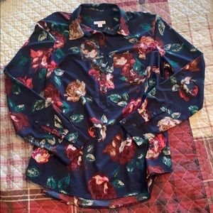 BUTTON DOWN NAVY BLUE COLLARED SHIRT